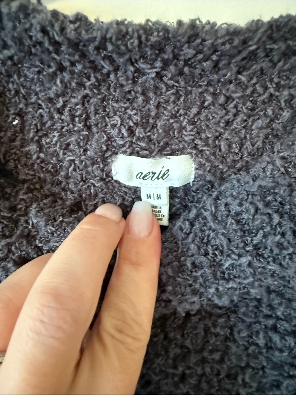 4. | aerie | Cozy Charcoal cropped Crewneck Sweater | M - Picture 3 of 5